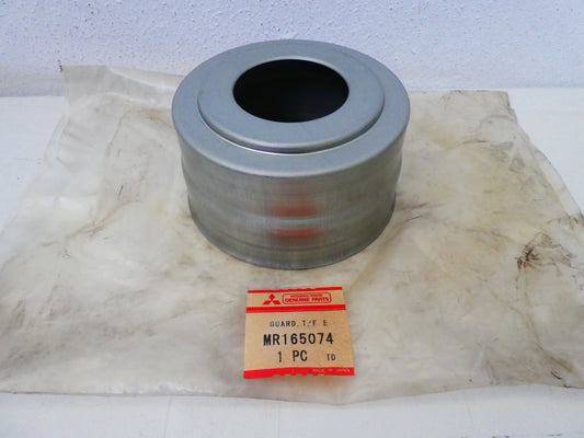 per mitsubishi pajero 1994 2001  coperchio albero riduttore transfer cover axle mr165074 (Copia)