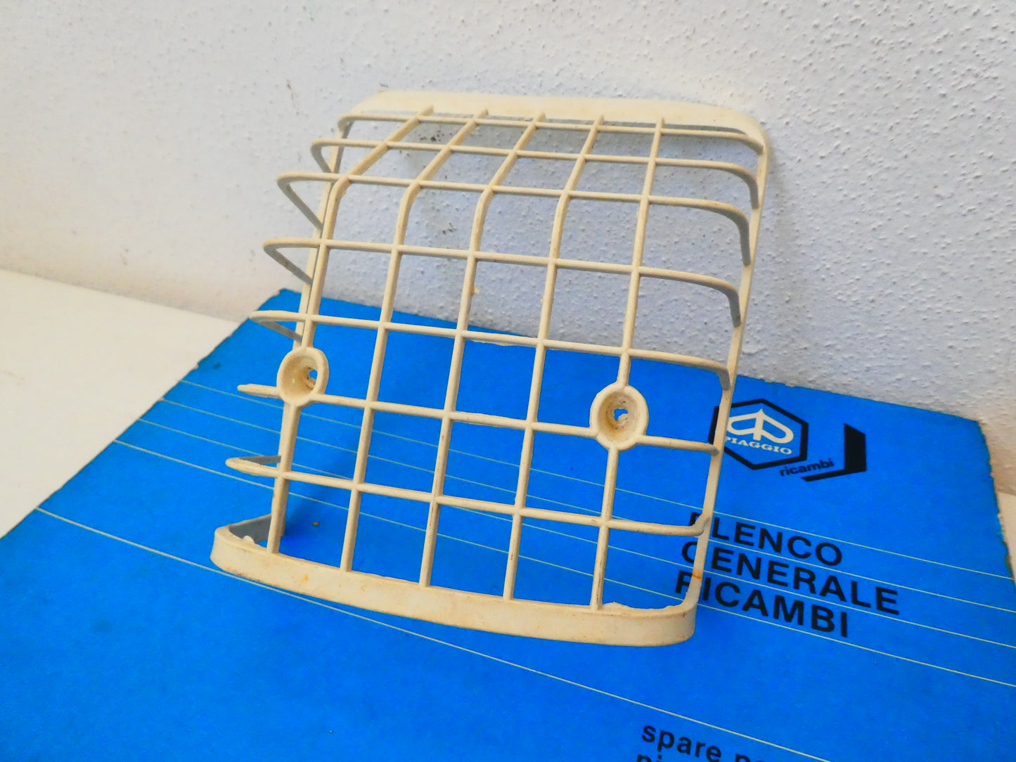 Per Piaggio vespa px 125 150 200 griglia protezione parasassi luce stop grill arcobaleno
