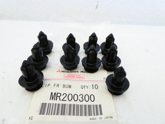 per mitsubishi pajero 1997 2009 10 clip fissaggio paraurti anteriore clip bumper front mr200300