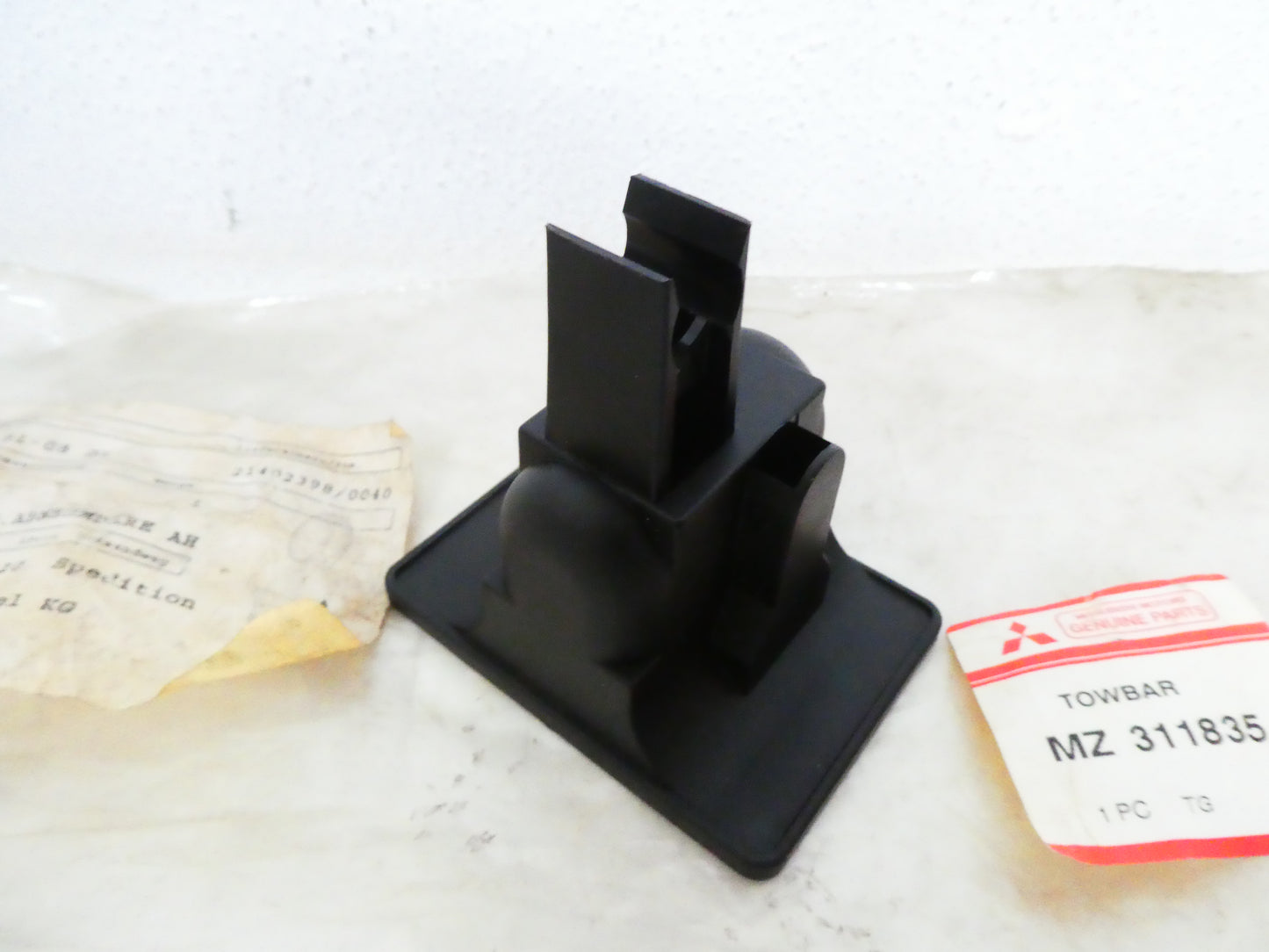 per  auto mitsubishi tappo gancio traino copertura cover towbar cap mz311835