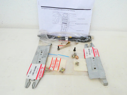 per mitsubishi  new carisma kit installazione naviagatore cavi viti navi system hanger mz312051