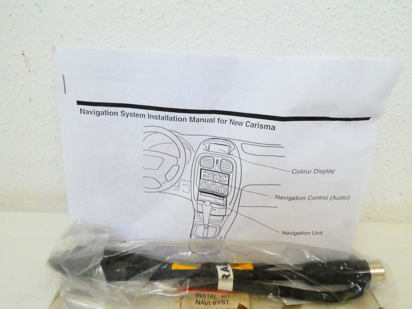 per mitsubishi  new carisma kit installazione naviagatore cavi viti navi system hanger mz312051