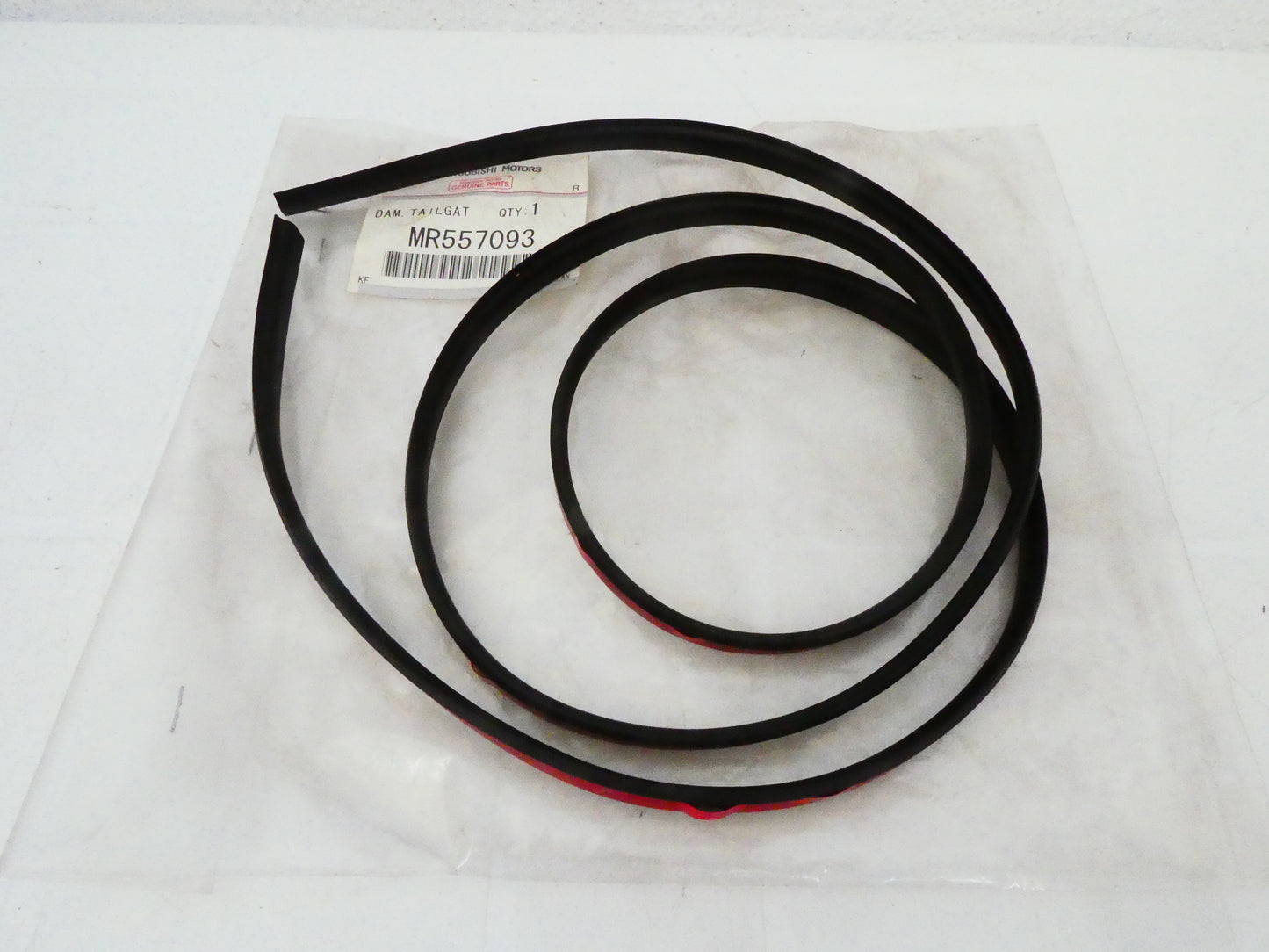 per mitsubishi lancer 04 07 guarnizione lunotto vetro posteriore inf tailgate gasket glass mr557093