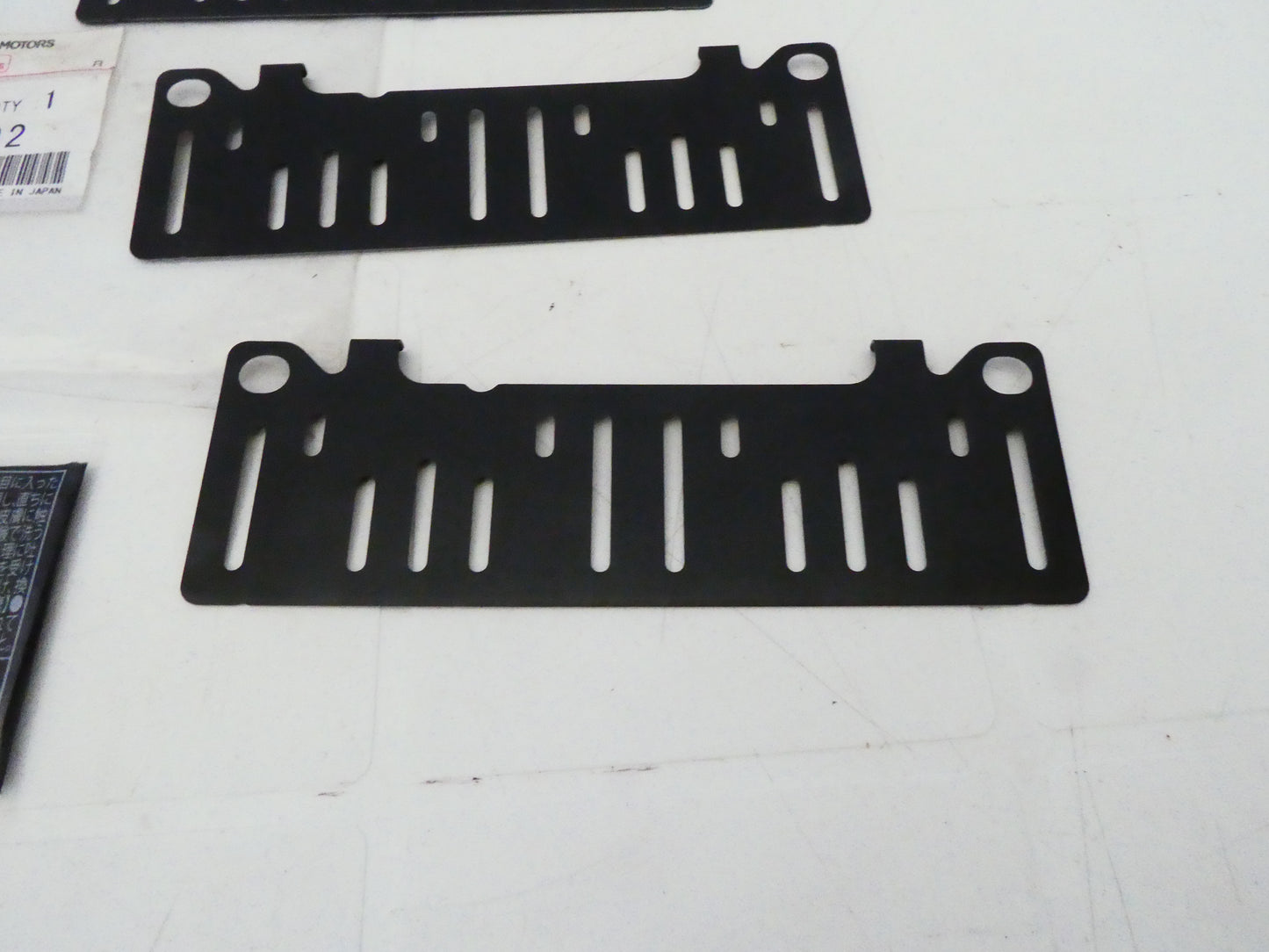 per mitsubishi pajero v90 w98w 06 21 spessori pastiglie freno anteriori shim brake pads front 4605b992
