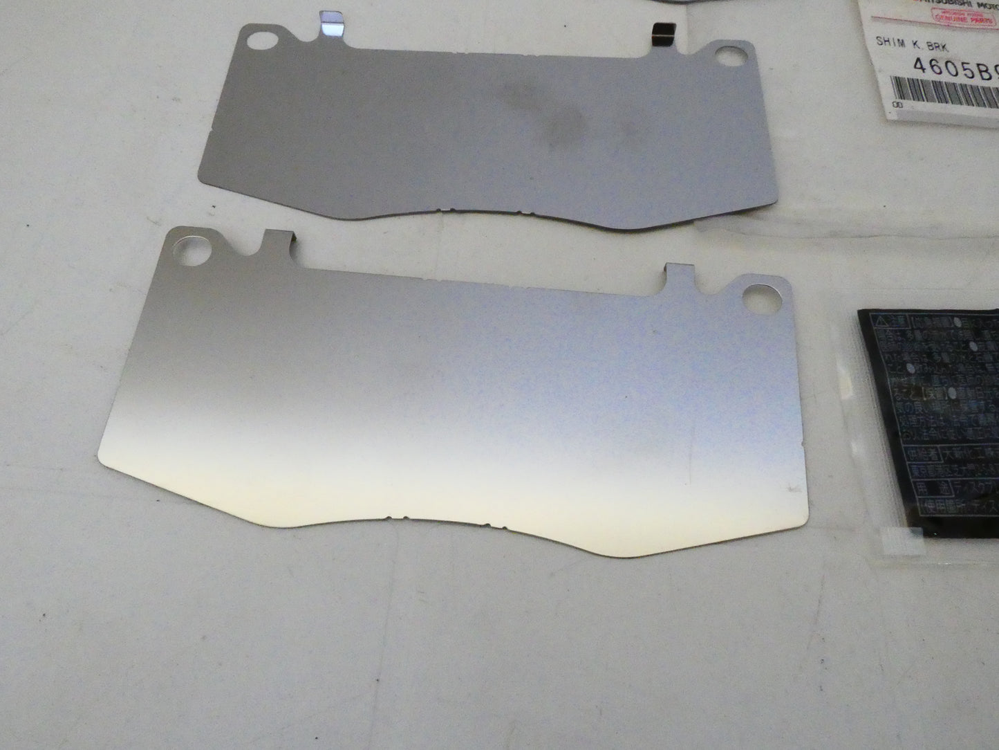 per mitsubishi pajero v90 w98w 06 21 spessori pastiglie freno anteriori shim brake pads front 4605b992