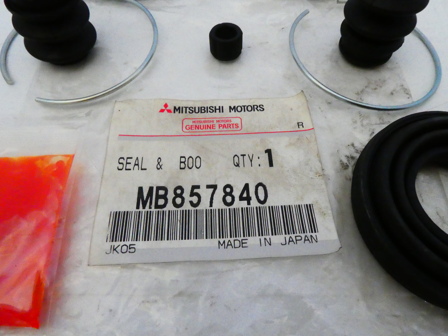 per mitsubishi pajero l200 galloper kit revisione pinza freno anteriore gasket brake caliper front mr857840
