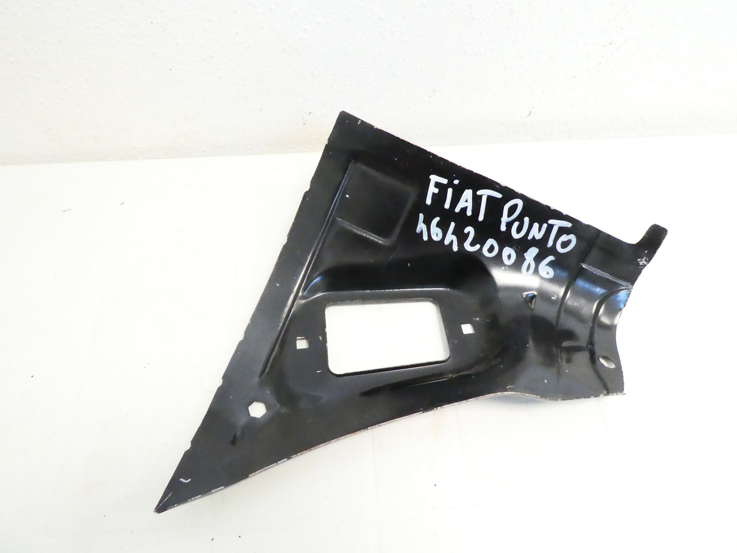 per Fiat Punto 55 75 gt lamiera lamierato posteriore cantonale carrozzeria auto 46420086 panel  sheet metal car