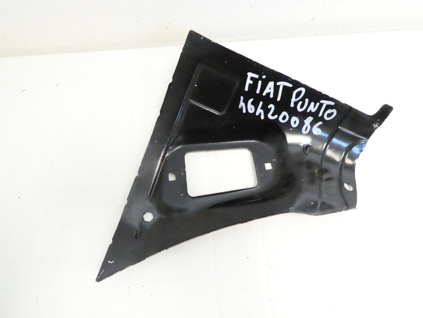 per Fiat Punto 55 75 gt lamiera lamierato posteriore cantonale carrozzeria auto 46420086 panel  sheet metal car
