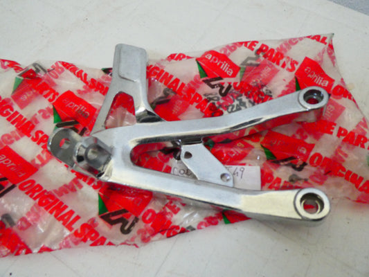PER APRILIA AF1 125 sintesi replica 8132638 staffa supporto pedana destra moto 88 1989 bracket footpeg right motorcycle