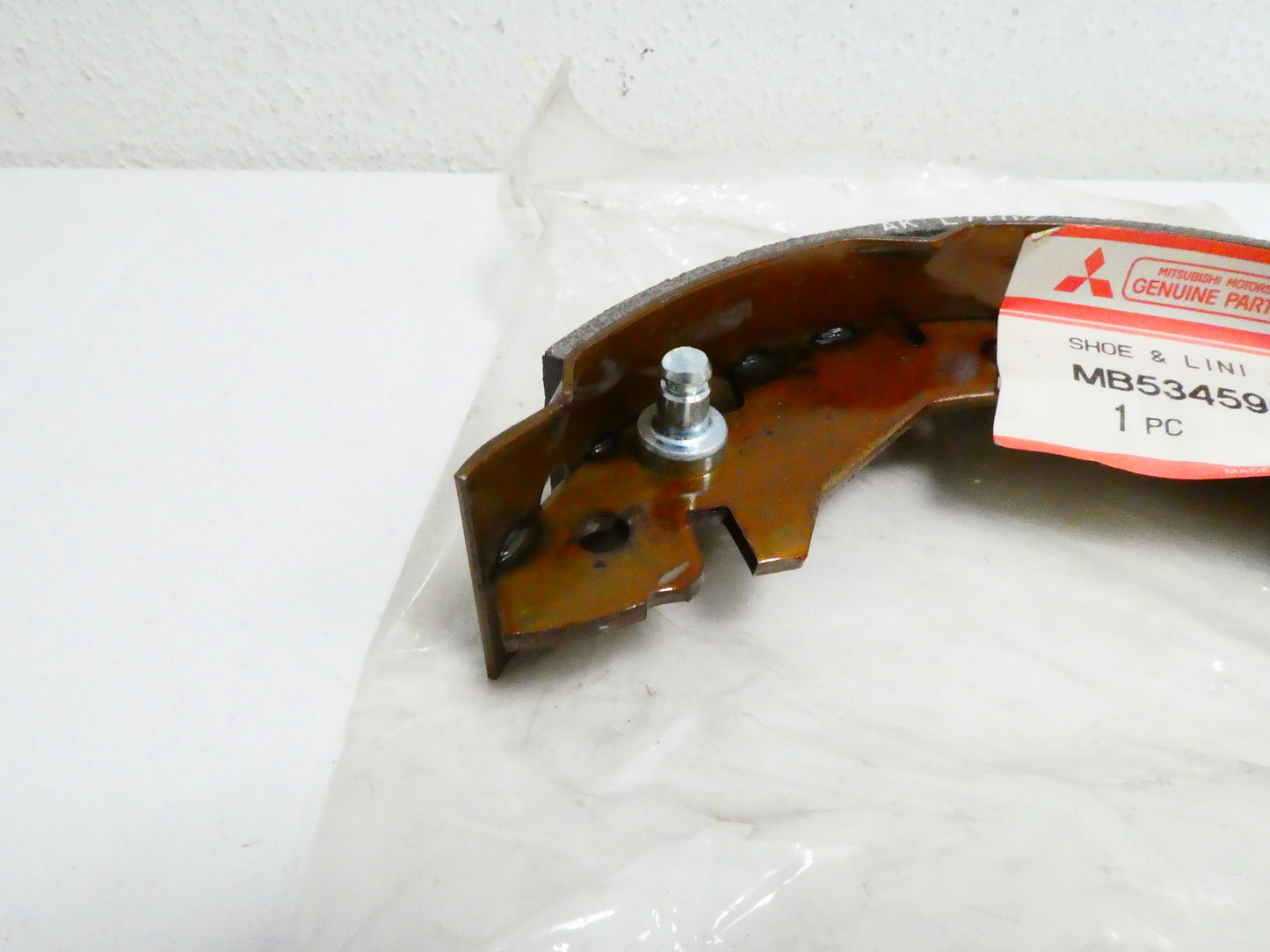per auto mitsubishi singola ganascia tamburo freno brake shoe one mb534595