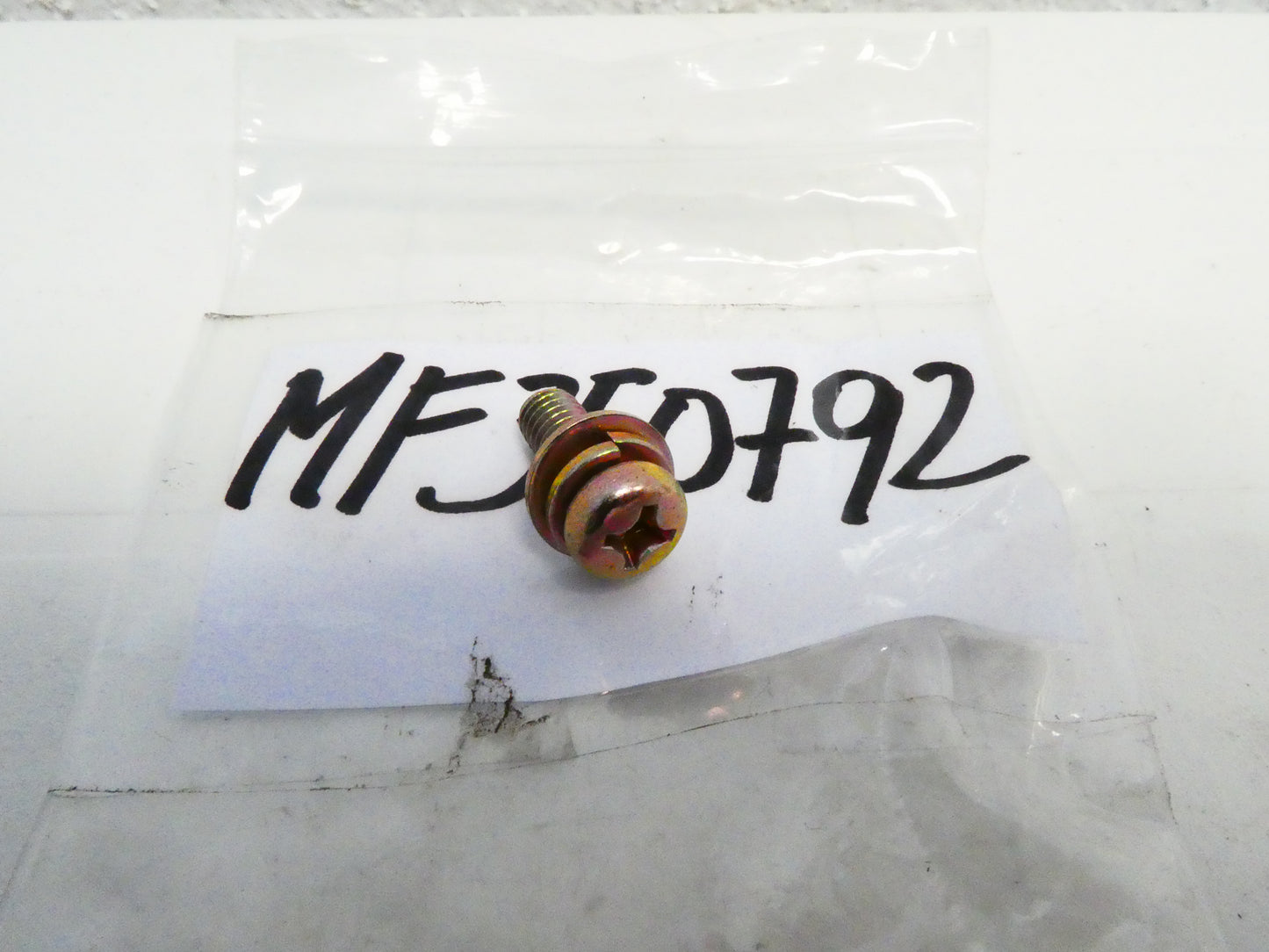 per auto mitsubishi mf350792 rondella vite esagonale screw  6 x 16