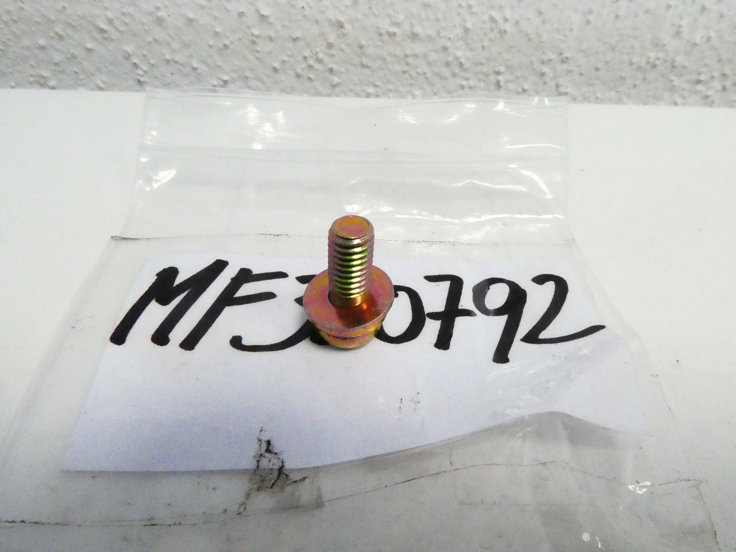 per auto mitsubishi mf350792 rondella vite esagonale screw  6 x 16