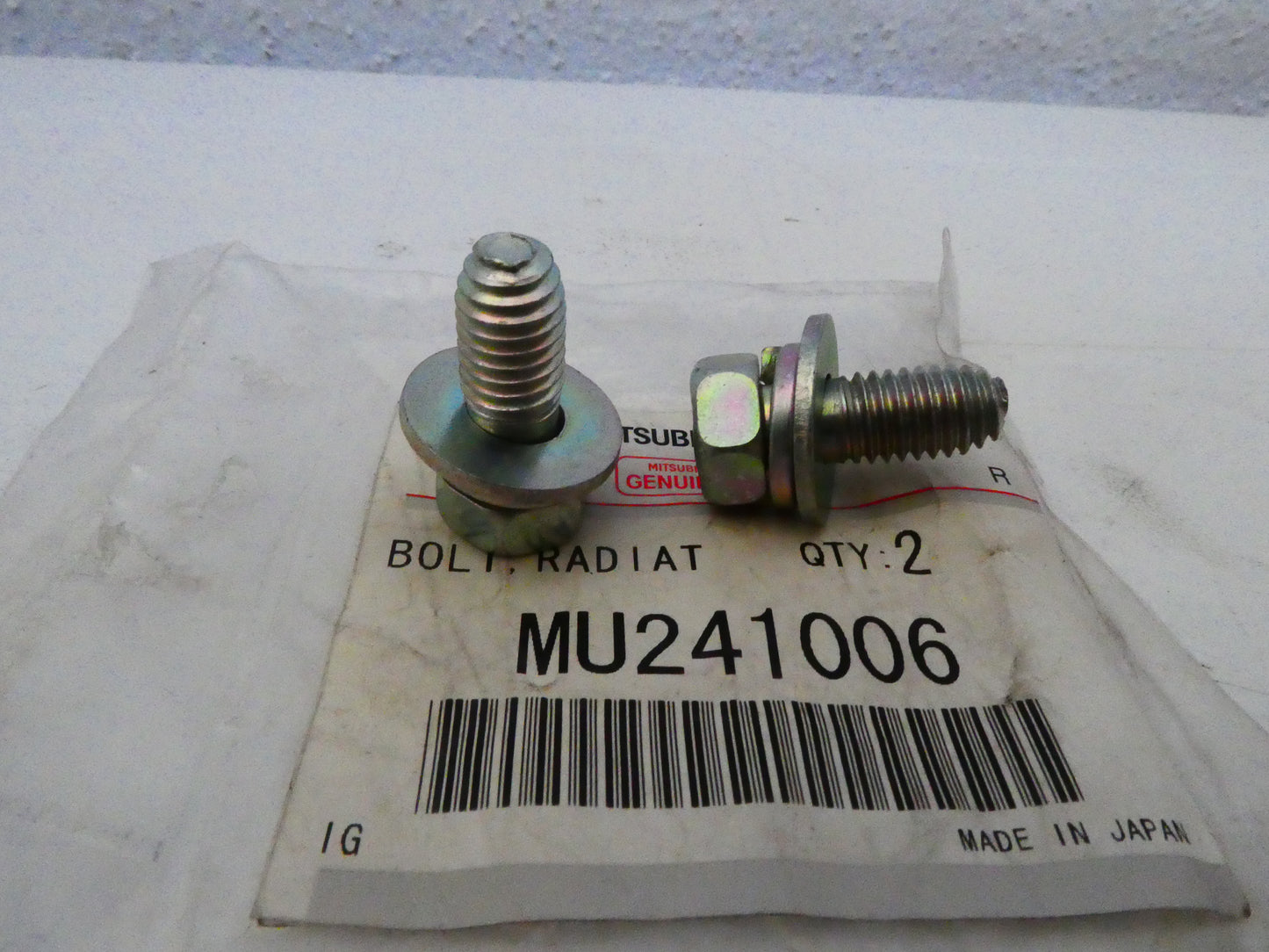 per auto mitsubishi coppia rondellata vite bullone radiatore  pair bolt screw 8 x 20 mu241006
