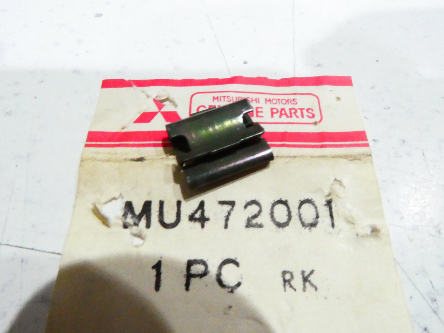 per auto mitsubishi clip parabrezza clip windshield glass mu472001