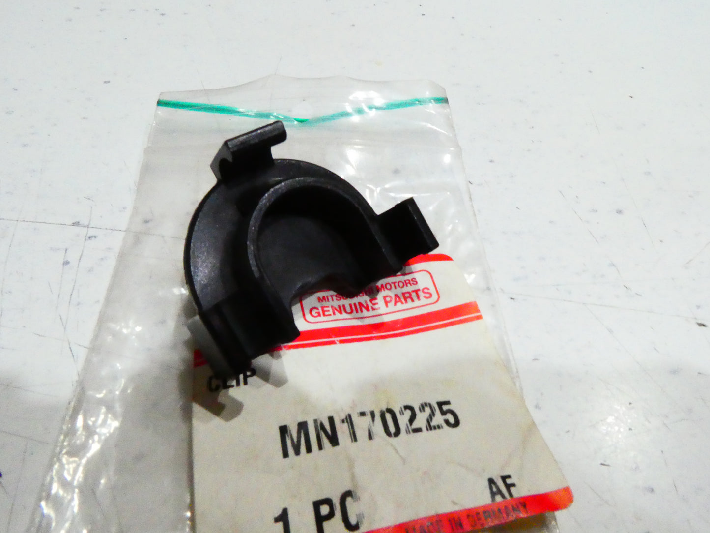 per auto mitsubishi colt 2005 2008 clip fissaggio tubo lava vetro parabrezza mn170225