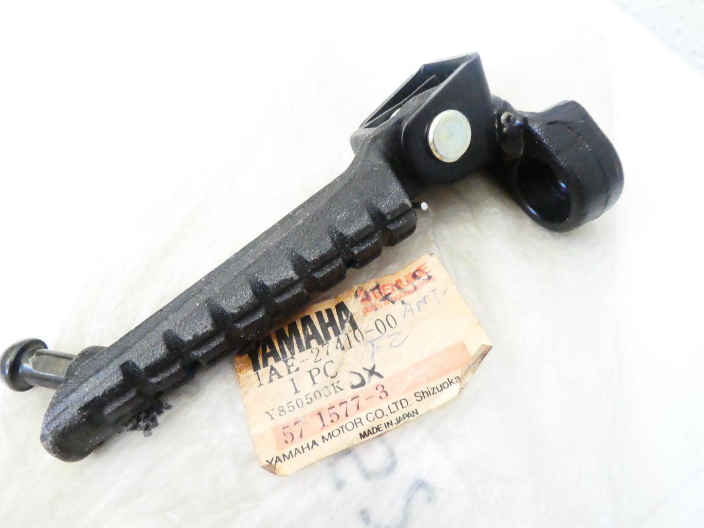 Per Yamaha moto fz 750 genesis pedana pilota anteriore sinistra footrest left motorcycle 1AE27410