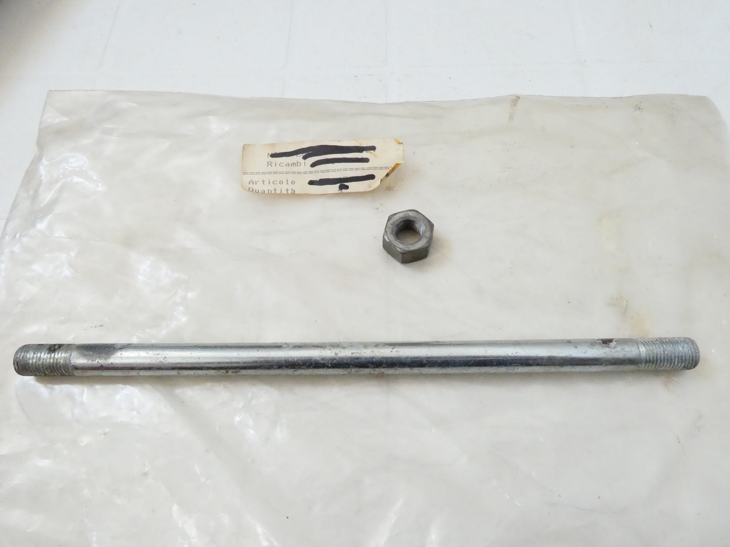 per moto 50 enduro regoralita aprilia 50 perno asse ruota posteriore axle rear weel 240 x 12