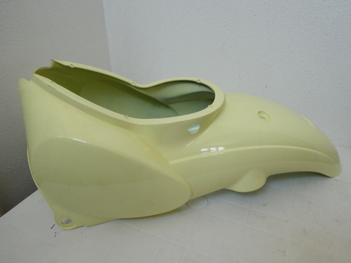 Per Aprilia Scarabeo 50 8238409 carena codone posteriore crema fairing rear scooter