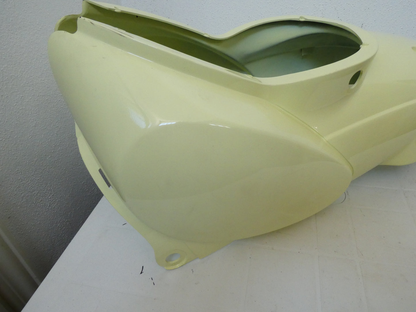 Per Aprilia Scarabeo 50 8238409 carena codone posteriore crema fairing rear scooter
