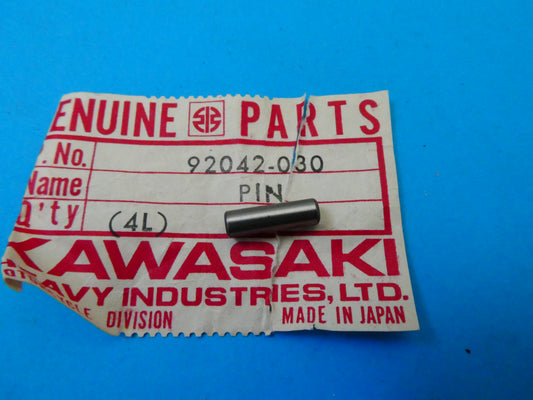 per moto  kawasaki 92042-030 Pin dowel cambio desmo gearbox shifter 4x13,8