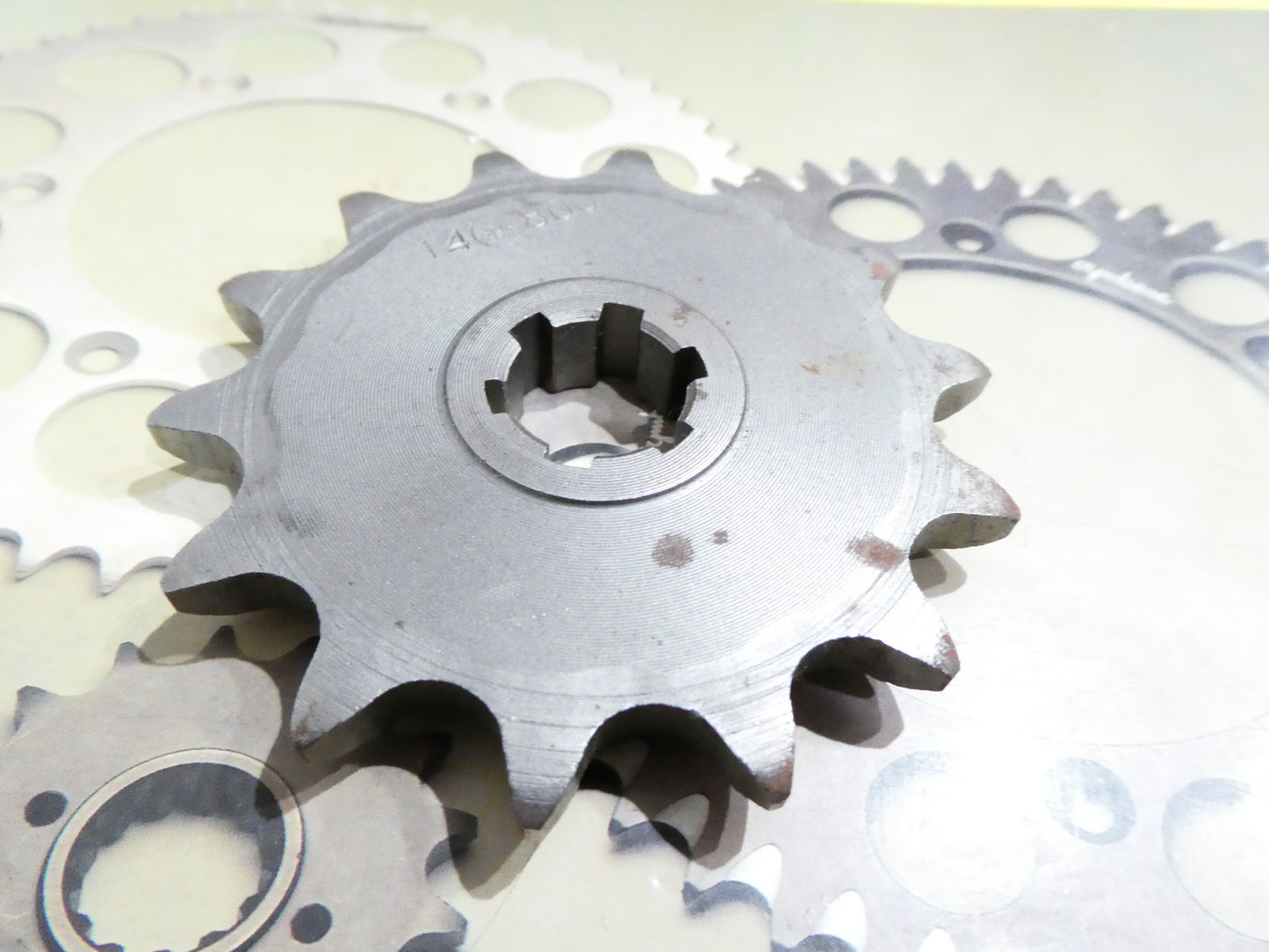 per moto ossa 400 cross  pignone catena sprocket chain z14