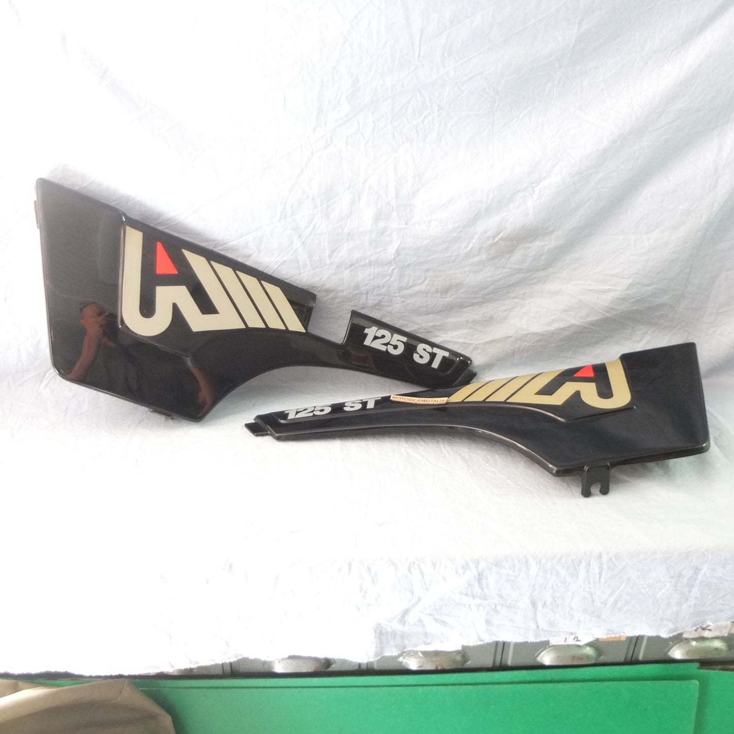 aprilia st 125 moto coppia fianchetti carena pair side panel fairing  8101300