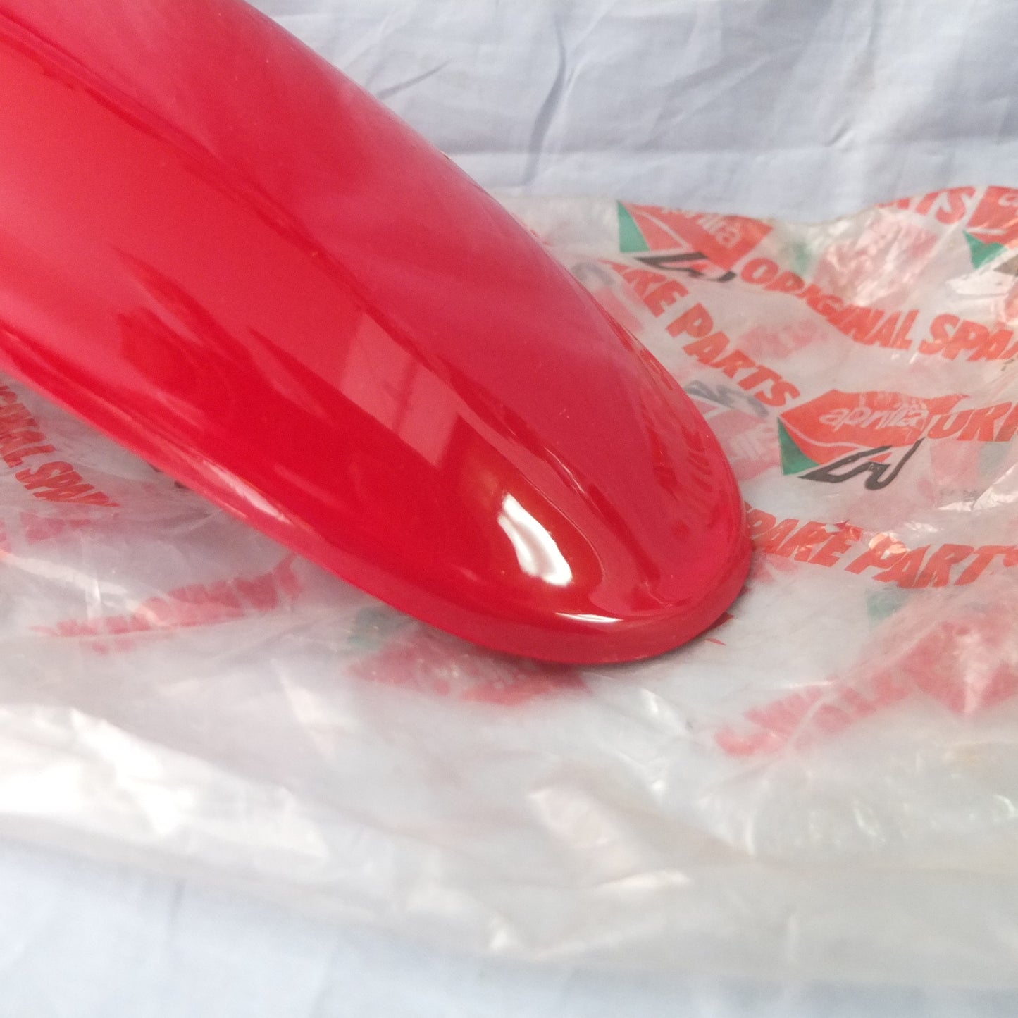 moto aprilia red rose 125 87 92 parafango anteriore rosso front fender 8230245