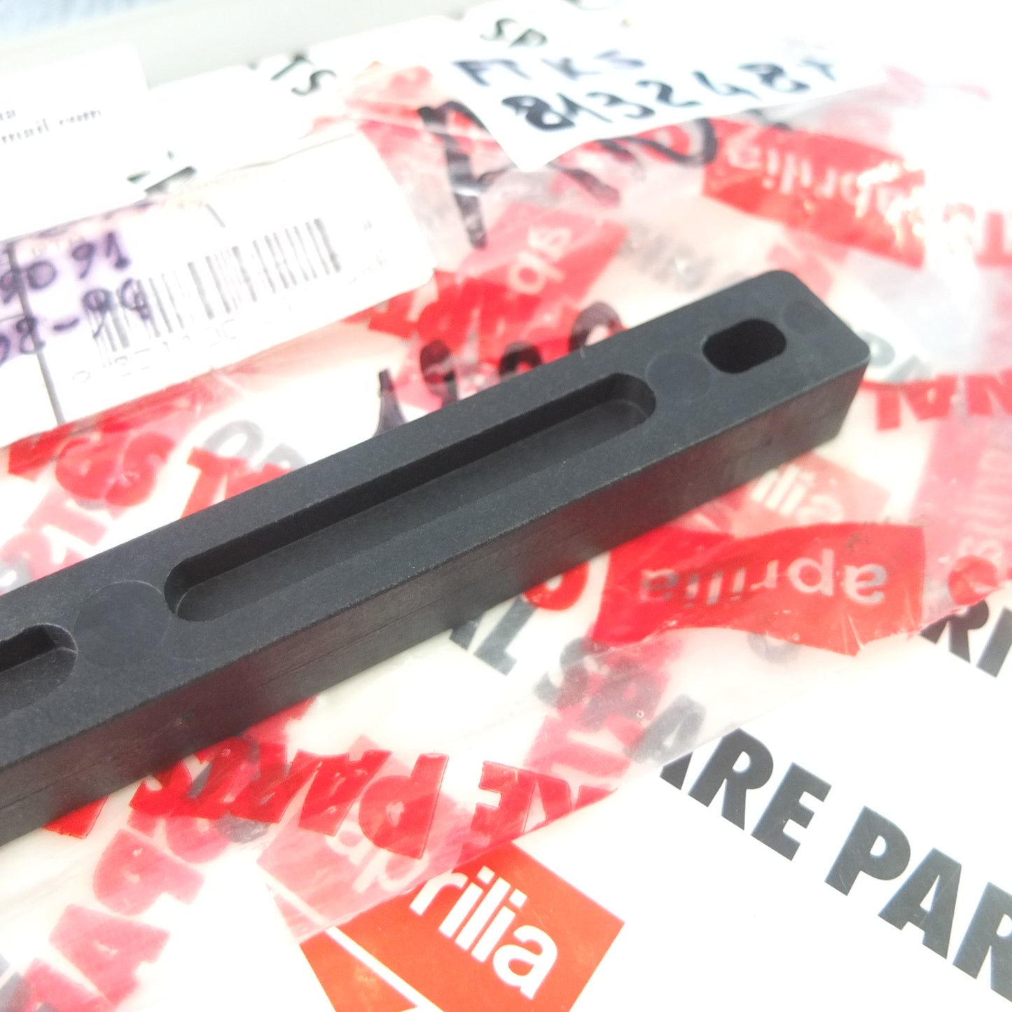 per aprilia pegaso 50 600 650 supporto parafango sinistro front fender holder left 8132847