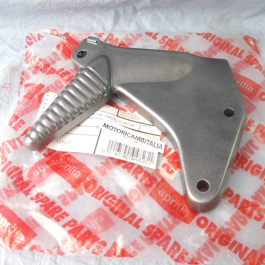 per aprilia pegaso 3 1997 2002 piastra pedana passeggero posteriore sinistra plate left footpeg 8146333