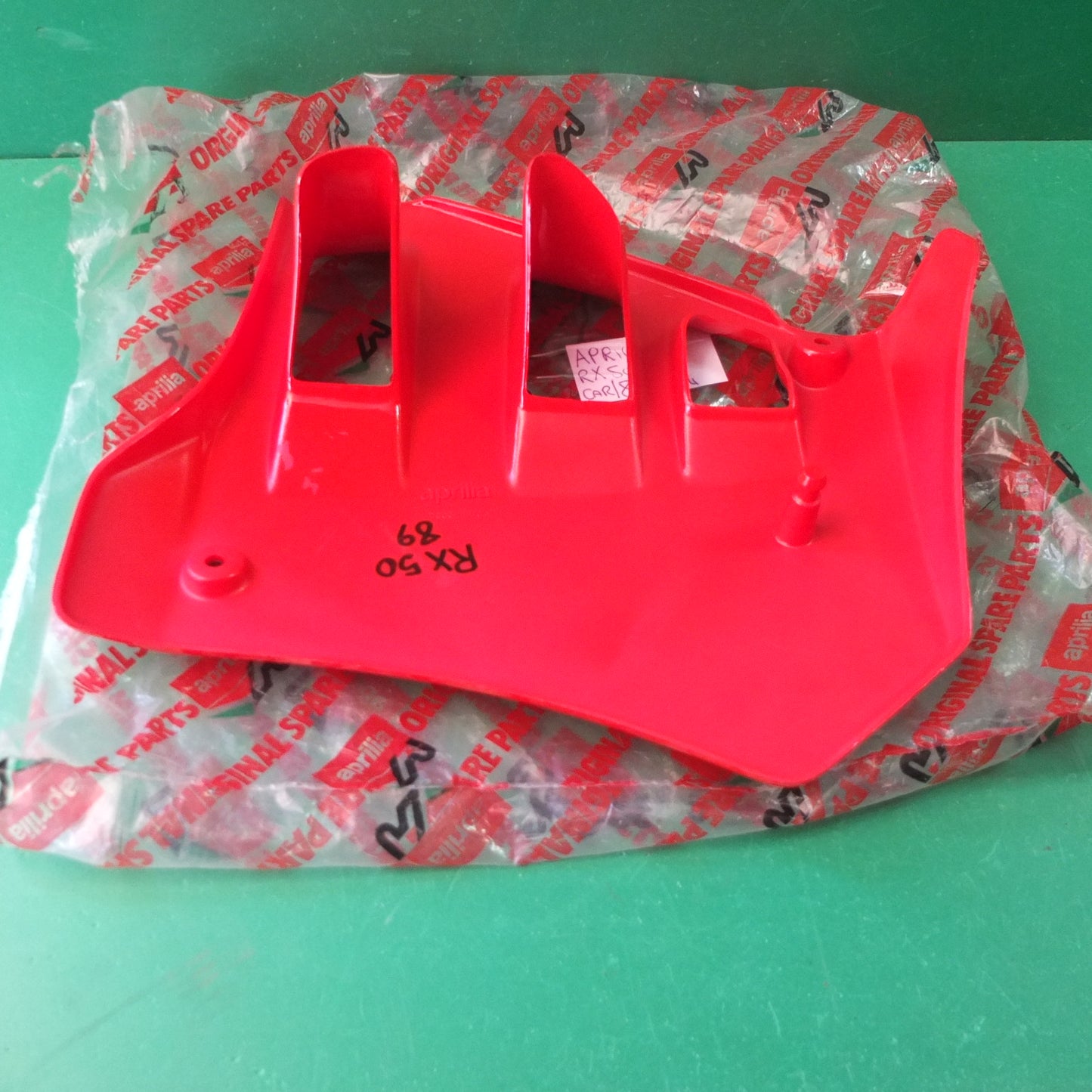 moto aprilia rx 50 1989 fianchetto carena sinistro serbatoio rosso 8230424