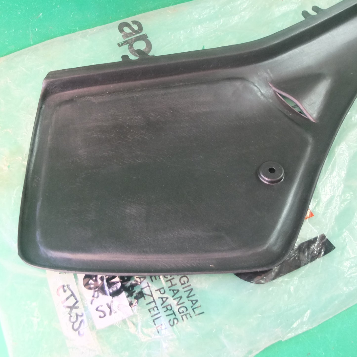 aprilia etx 350 1986 1987 fianchetto carena sinistro nero side panel left black 8130343